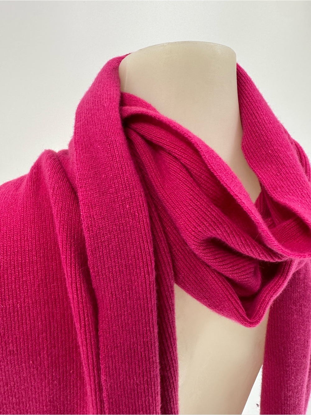 United Colors Of Benetton Bright Fuchsia Knit Scarf 80x21 - Picture 2 of 6